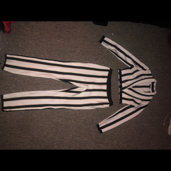 Two piece set black/white - Picture 3 of 3